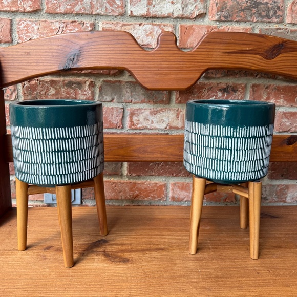 Planters - Picture 5 of 5